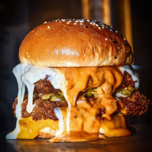 Nashvilla hot butter  chicken burger - lunumirus mayo